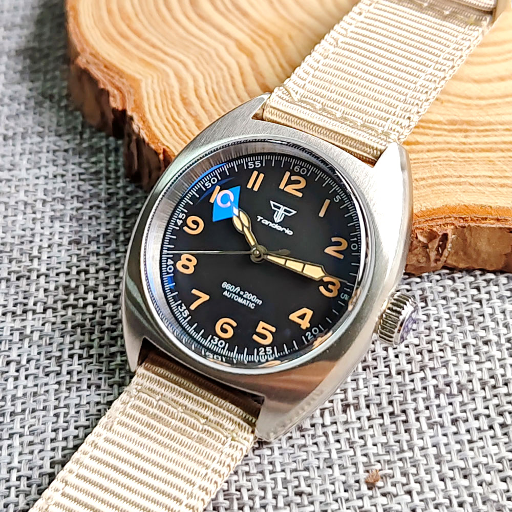 Reloj militar para hombre Tand - Sapphire Watch Crystal Double Domed reseña y precio