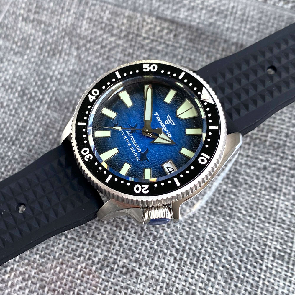 37mm Tandorio 200m buceo NH35  - Automatic Dive Watch 200M Nh35 Movement reseña y precio
