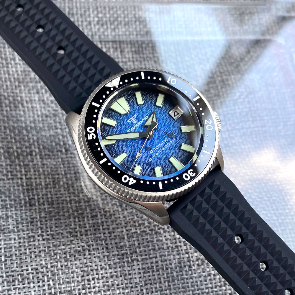 37mm Tandorio 200m buceo NH35  - Automatic Dive Watch 200M Nh35 Movement reseña y precio