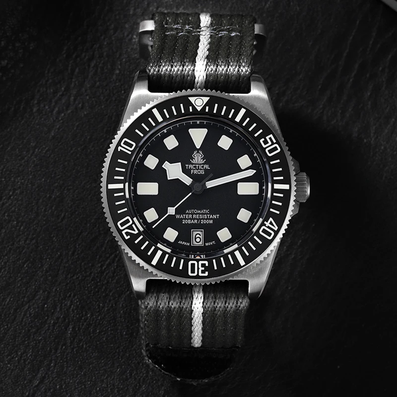 Reloj táctico de titanio de ra - Automatic Dive Watch 200M Nh35 Movement reseña y precio