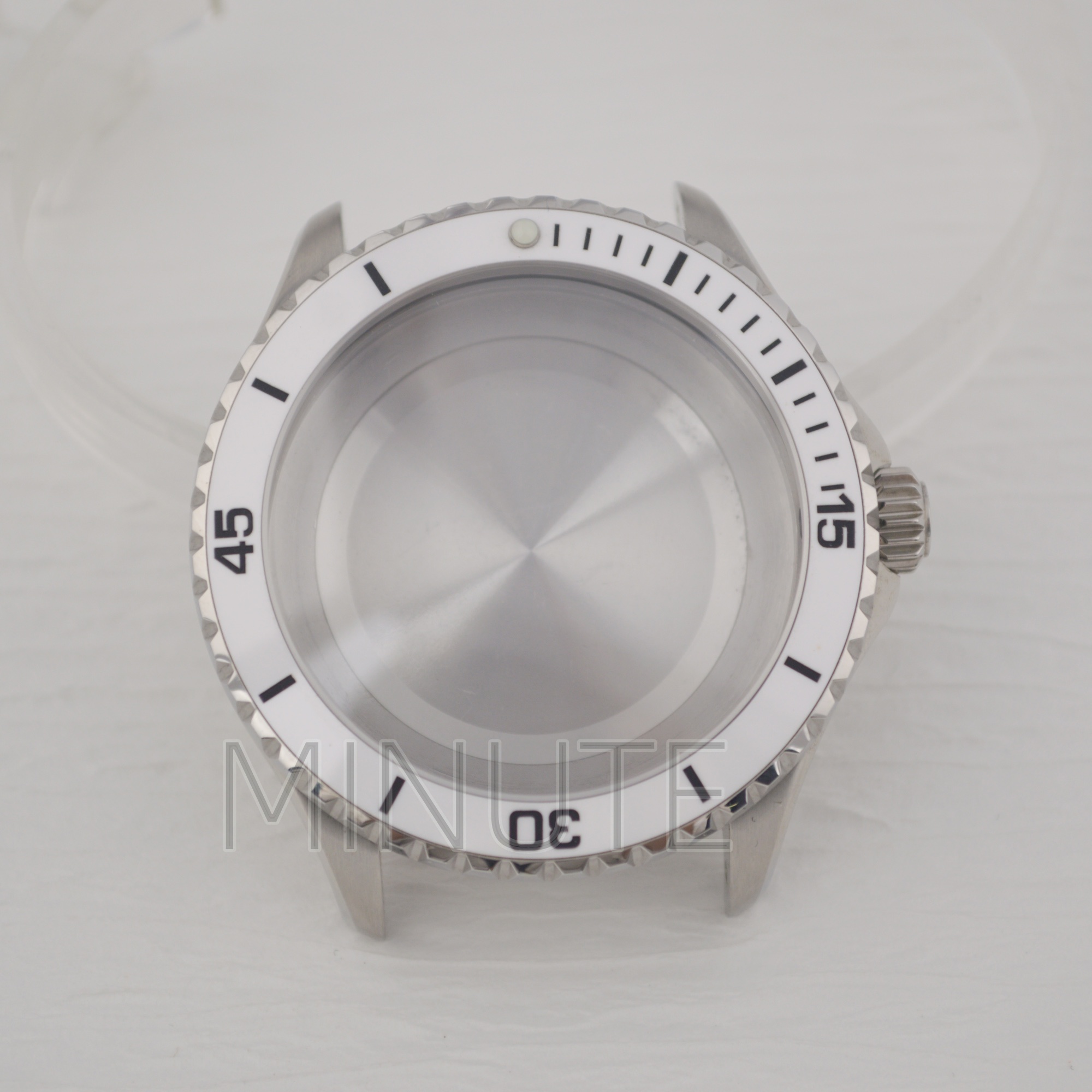 Caja de reloj de buceo de acer - Automatic Dive Watch 200M Nh35 Movement reseña y precio